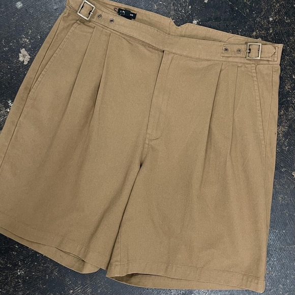 J. Peterman - Dark Khaki Pleated Shorts - Picture 1 of 7